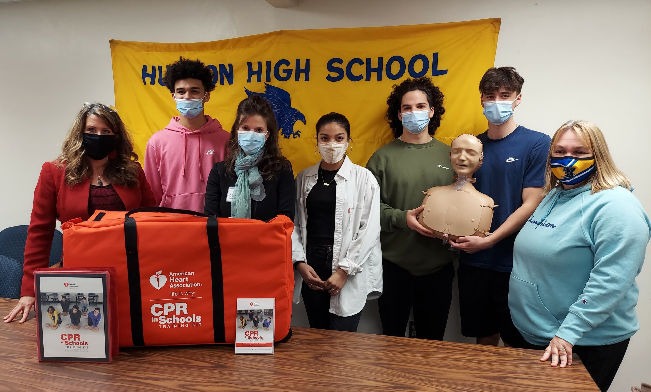 HHS Gets a "CPR in Schools" Kit Hudson City School District