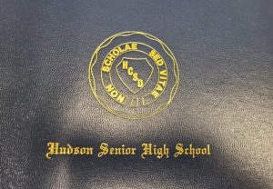 Hudson Senior High School diploma cover seal motto